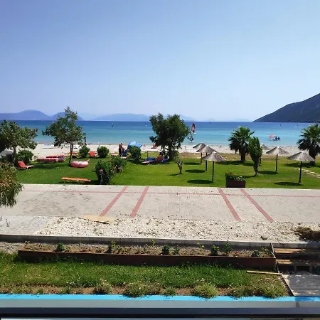 Surf Ξενοδοχείο 2*