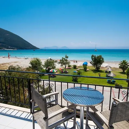 Ξενοδοχείο Surf Βασιλική