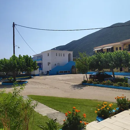 Surf Ξενοδοχείο 2*