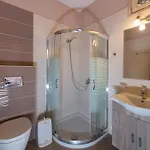 Surf Hotel 2*